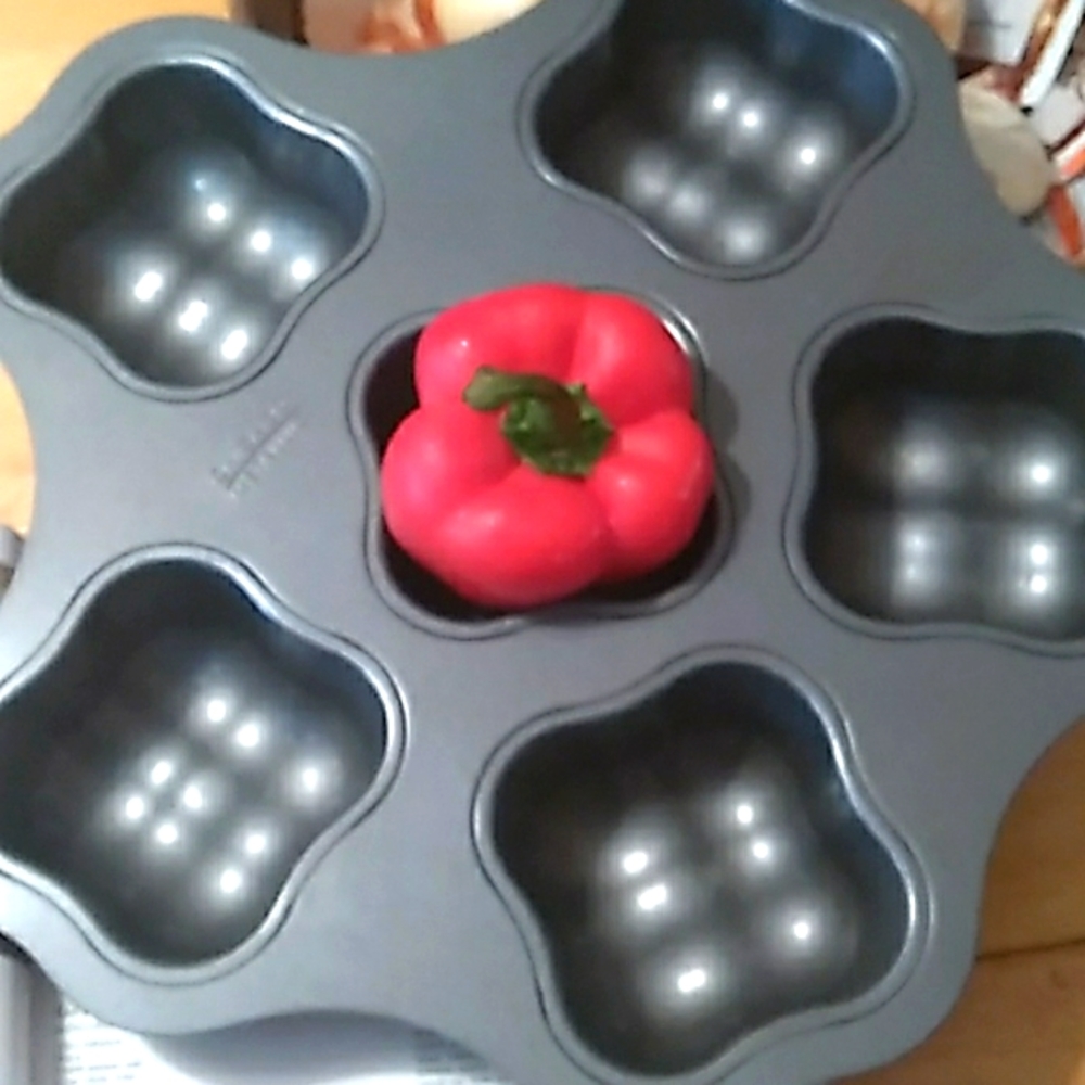 Banking pan for stuffed peppers